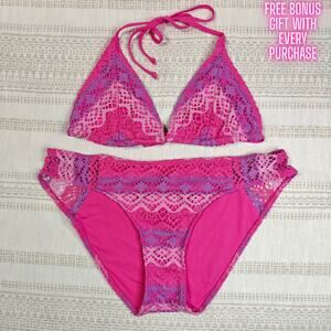 Becca Pink Crochet 2 Piece Bikini Swimsuit Size L Excellent Condition Swimwear
